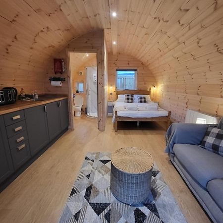 Lois' Pod With Hot Tub, Near Airport Hotel Bristol Kültér fotó